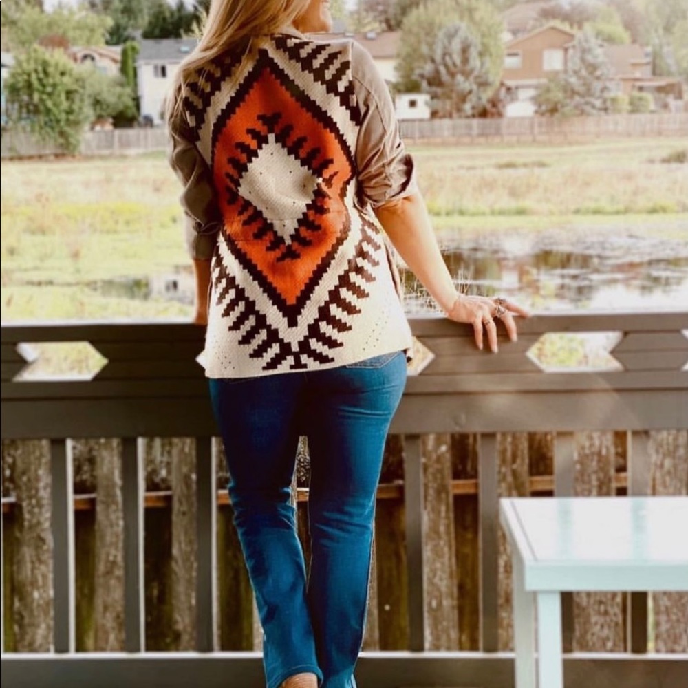 Aztec Jacket - Picture 3 of 3